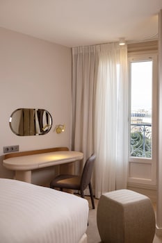 Deluxe room with balcony