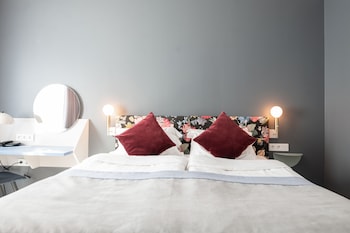 Classic Room (Small)