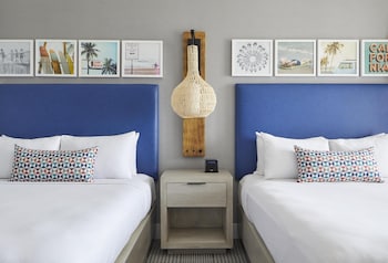 Room, 2 Queen Beds, Balcony, Ocean View