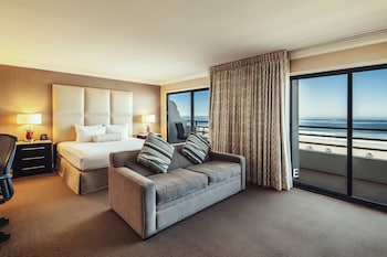 Room, 1 King Bed with Sofa bed, Balcony, Oceanfront (Huntington Tower)