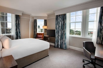 Executive Room, 1 King Bed, Club Lounge Access
