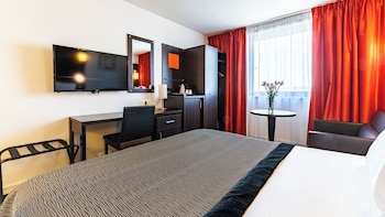 Standard Room, 1 Double Bed, City View