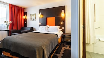 Standard Room, 1 Double Bed, City View