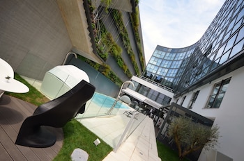 Standard Room, 2 Double Beds, City View