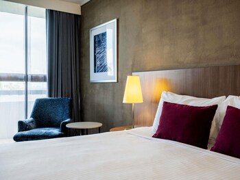 Superior Room, 1 King Bed, Balcony