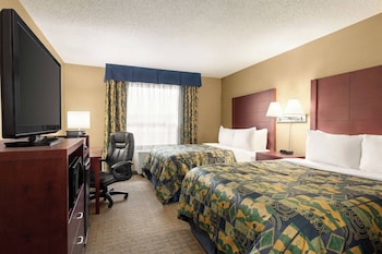 Room, 2 Queen Beds, Non Smoking
