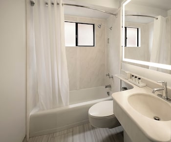 Suite, Terrace, Ocean View (2-Bed/1-Bath Suite), Stair Access Only