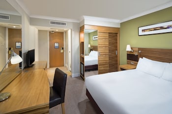 Standard Room, 1 Queen Bed