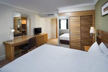 Standard Room, 1 Queen Bed