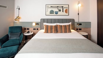 Premium Room, 1 King Bed, Club Lounge Access (Club Floor)