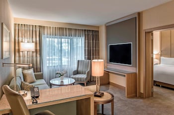 Family Suite, 1 Bedroom, Park View