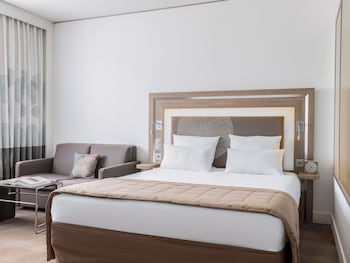 Superior Room, 1 Double Bed with Sofa bed, Non Smoking