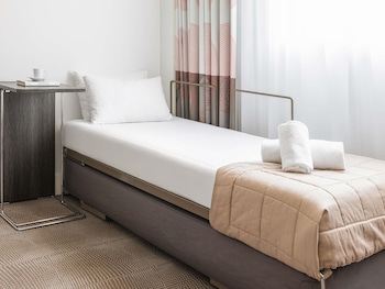 Superior Room, 1 Queen Bed, Accessible, Non Smoking