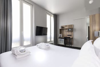 Club, One Double Bed