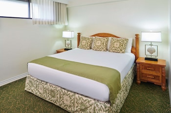 Suite, 1 King Bed with Sofa bed, Ocean View