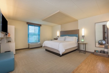 Standard Room, 1 King Bed, Accessible (Communications)