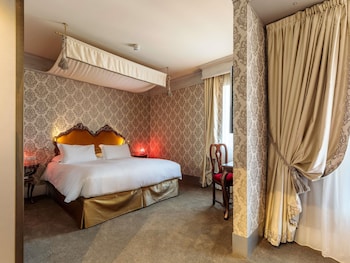 Deluxe Triple Room, Canal View
