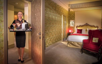 Deluxe Suite, Canal View