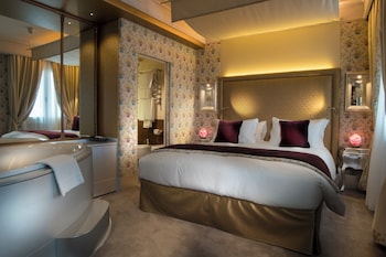 Deluxe Suite, Canal View