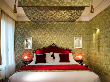 Deluxe Double Room (with Canal view or Terrace)