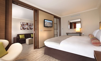 Family Suite, 1 Queen Bed with Sofa bed, Balcony (Balcony)