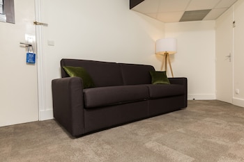 Family Room, Multiple Beds, Non Smoking, Bathtub (Third bed is Single Bed)
