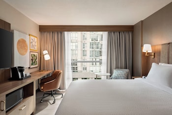 Standard Room, 1 Queen Bed (Minifridge)