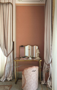 Suite (Baronessa)