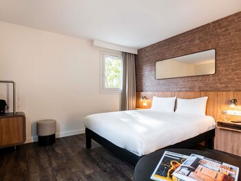 Superior Room, 1 Double Bed, Mobility Accessible