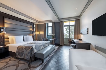 Executive Room (Savoy)