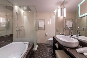 Suite (Savoy, Terrace or Balcony)