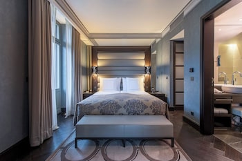 Suite (Savoy, Terrace or Balcony)