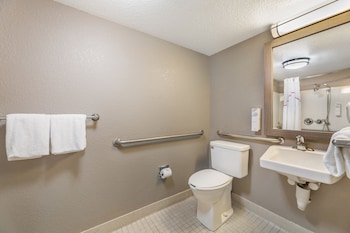 Superior Room, 1 King Bed, Accessible (Smoke Free)