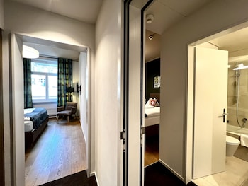 Quadruple / Family Room