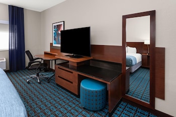 Room, 1 King Bed, Mobility Accessible, Non Smoking (Bathtub W/grab Bars)