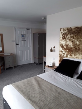 Superior Room, 1 King Bed, Non Smoking (Walk-in Shower)