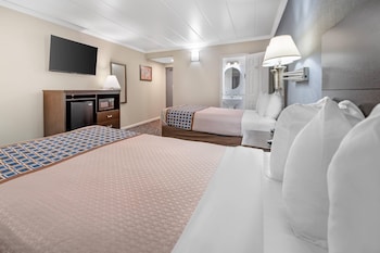 Standard Room, 2 Double Beds, Non Smoking