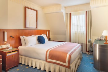Signature Connecting Queen & Classic Room