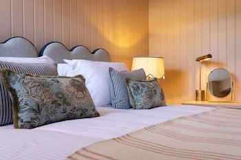 Really Comfy Room