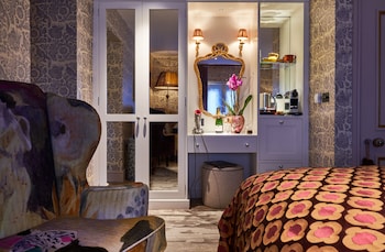 Mews Marvellous Room