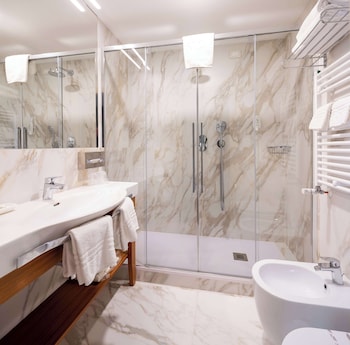 Junior Suite, 1 King Bed