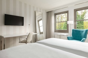 Superior Room (Extra Bed 2 adults + 1 child)