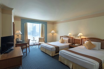 Deluxe Room, 2 Twin Beds, River View