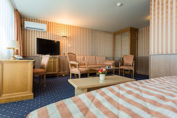 Classic Double Room, Balcony, Lake View