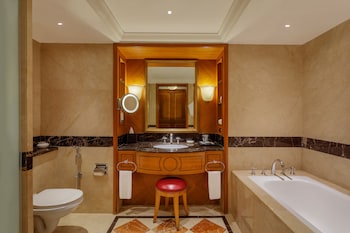 Room, 1 Double Bed, Pool Access, Tower
