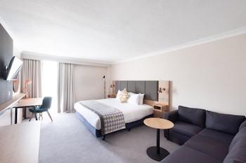 Standard Room, 1 Queen Bed