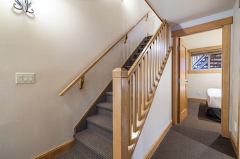 Premier Loft (2 Bedroom Condo - with Game room)
