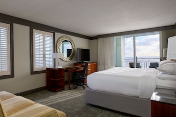 Room, 1 King Bed, Balcony, Tower