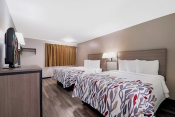 Deluxe Room, 2 Queen Beds (Smoke Free)