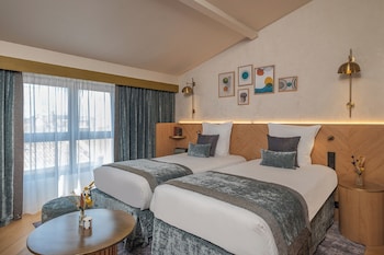 Executive Room